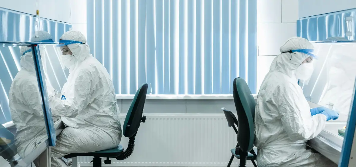 cabina de flujo de un laboratorio