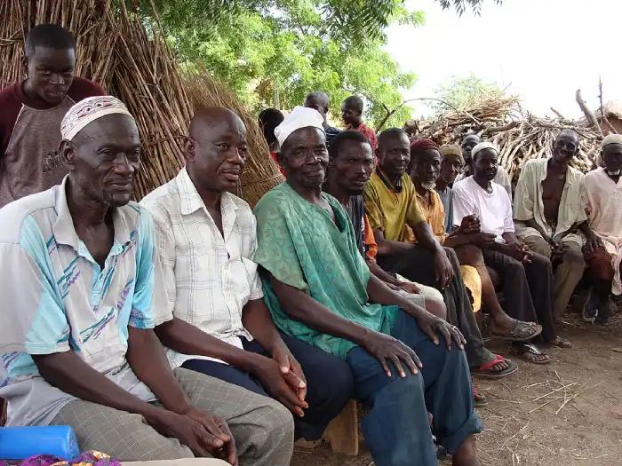 miembros de una comunidad africana